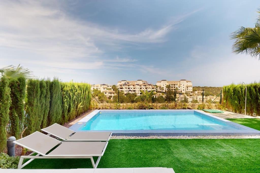 Apartman S Vlastnim Bazenem Orihuela Exterior photo